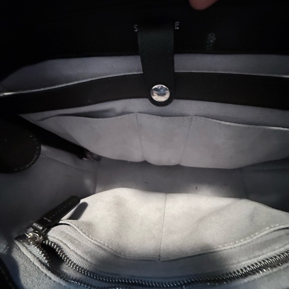 Stylish Black and White Women's Handbag - Picture 6 of 16